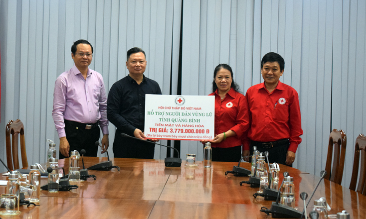 Chủ tịch Hội Chữ thập đỏ Việt Nam làm việc tại Quảng Bình